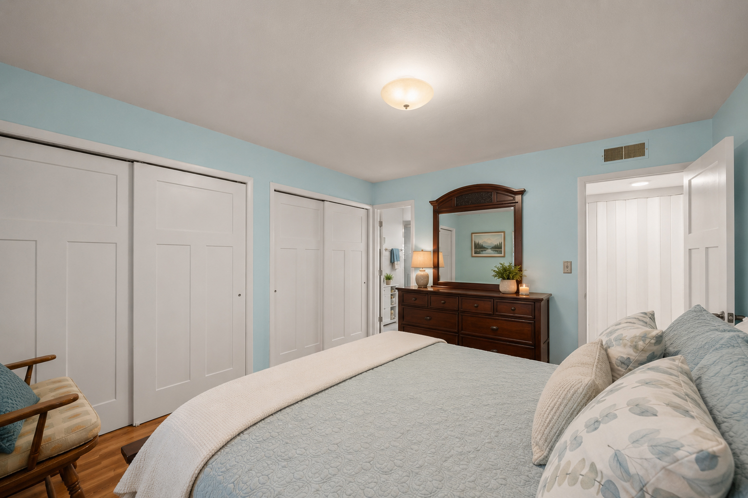 348 County Road, Unit 3 Fontana, WI 53125 - Photo 14 of 21 Gallery Image 14
