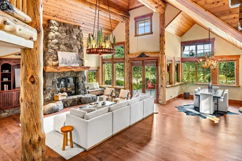 $3,395,000 | 8401 Jake Teeter Drive, Truckee, CA 96161