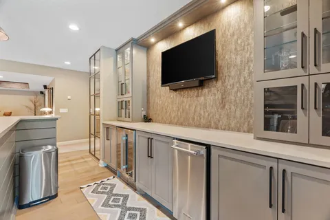 $1,195,000 | 10974 Alameda Avenue, Inver Grove Heights, MN 55077