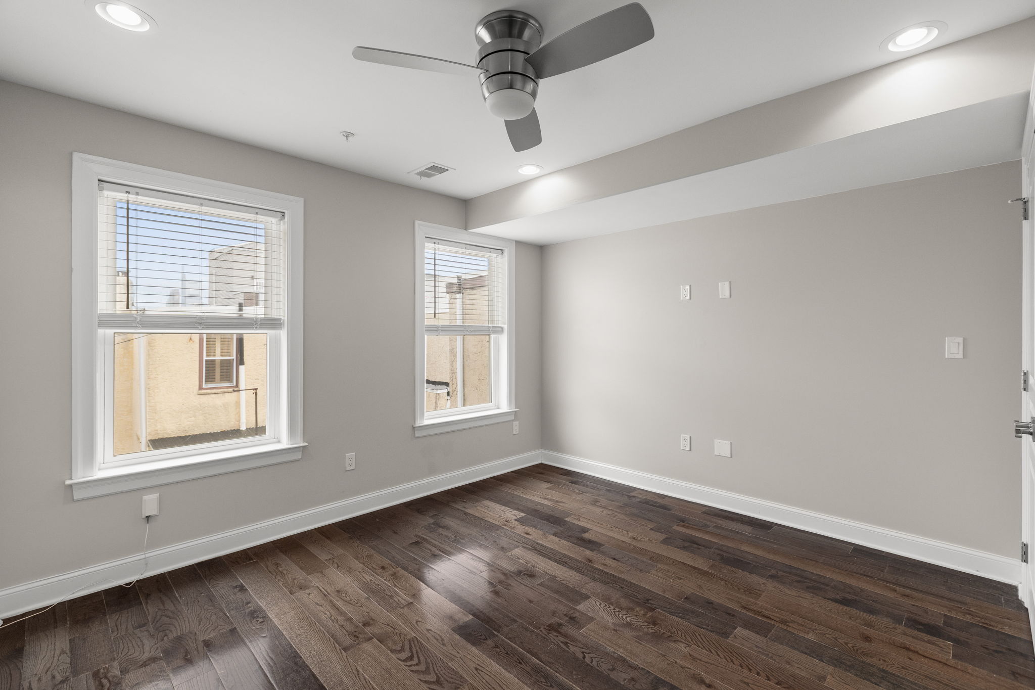 2129 Tasker Street Philadelphia, PA 19145 - Photo 19 of 51 Gallery Image 19