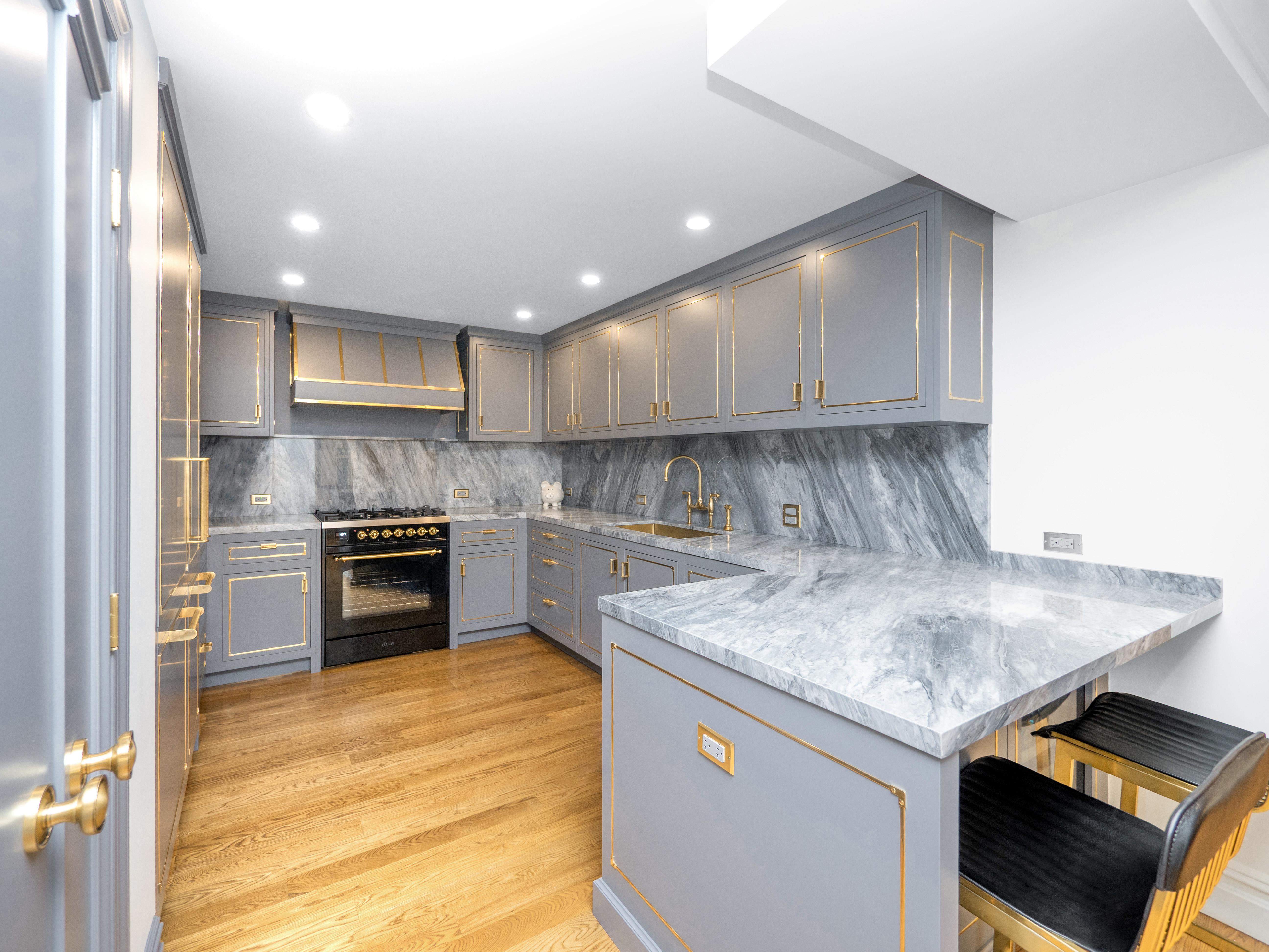 230 Central Park South, Unit 6DE Manhattan, NY 10019 - Photo 12 of 18 Gallery Image 12