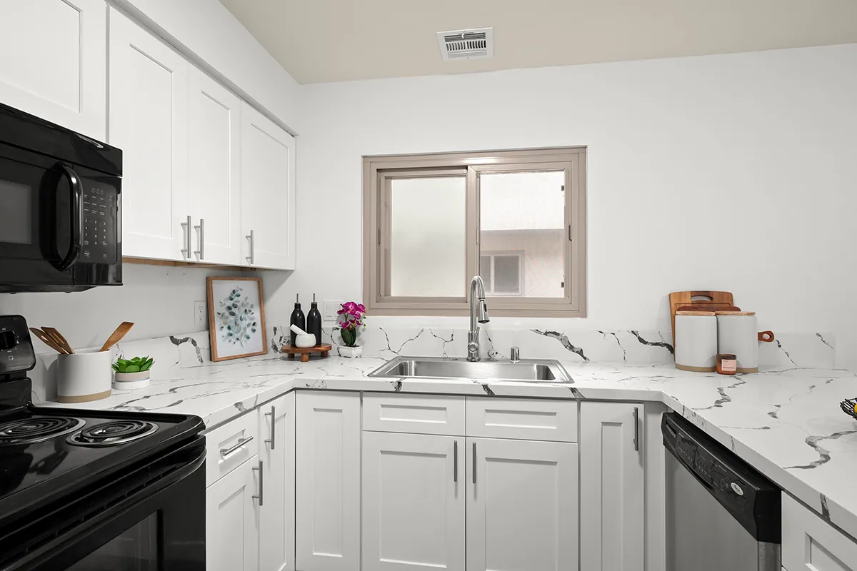 $599,000 | 2640 Worden Street, Unit 214, San Diego, CA 92110