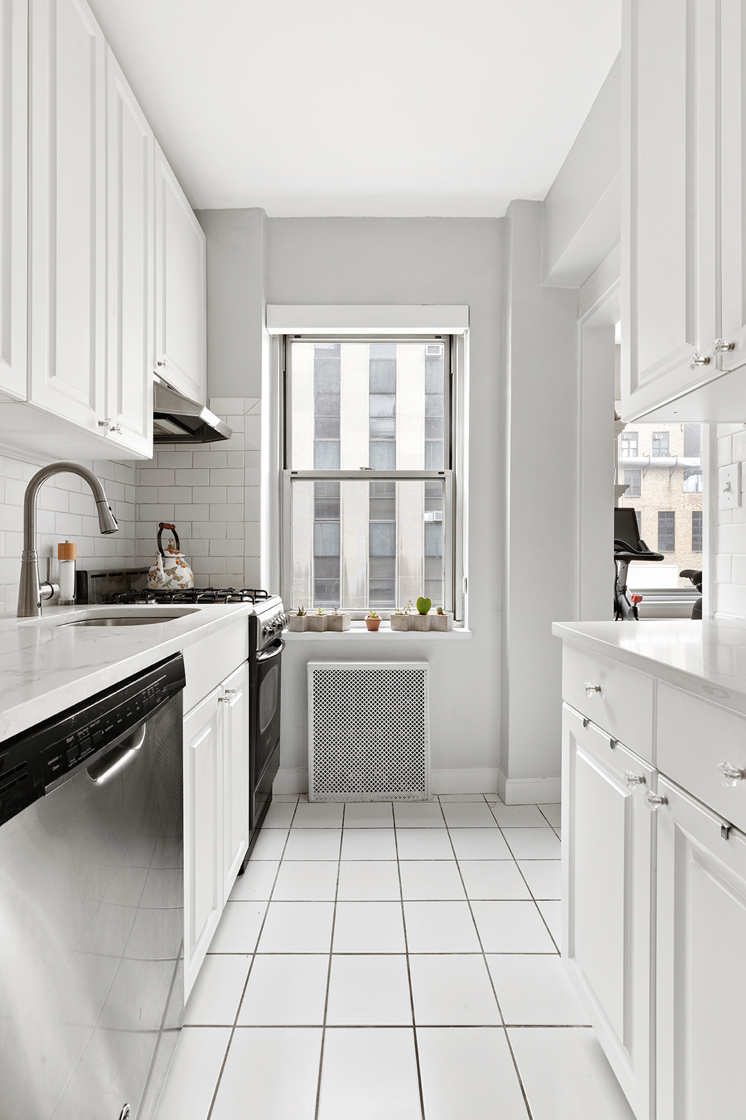 7 Lexington Avenue, Unit 9F Manhattan, NY 10010 - Photo 3 of 8