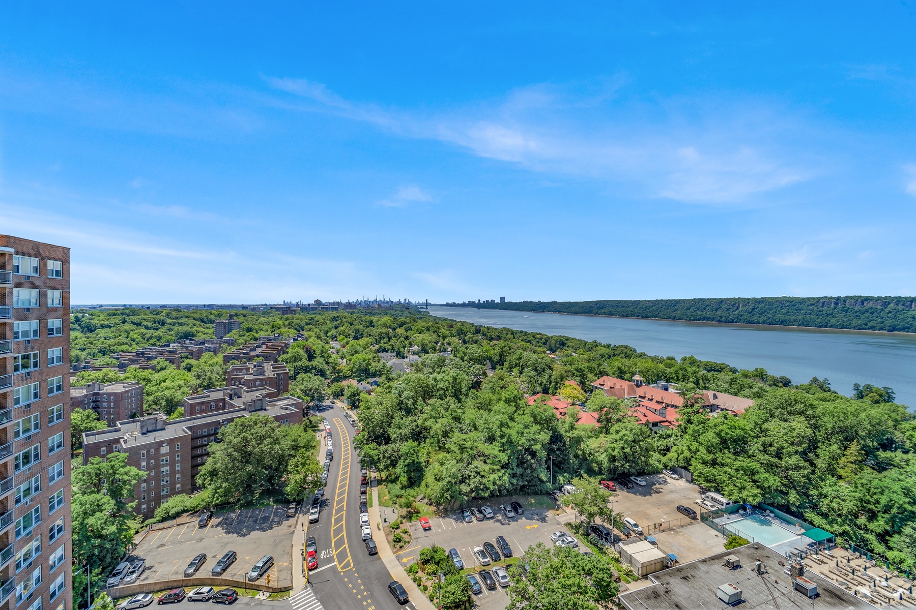 5800 Arlington Avenue, Unit 19O Bronx, NY 10471 - Photo 6 of 13