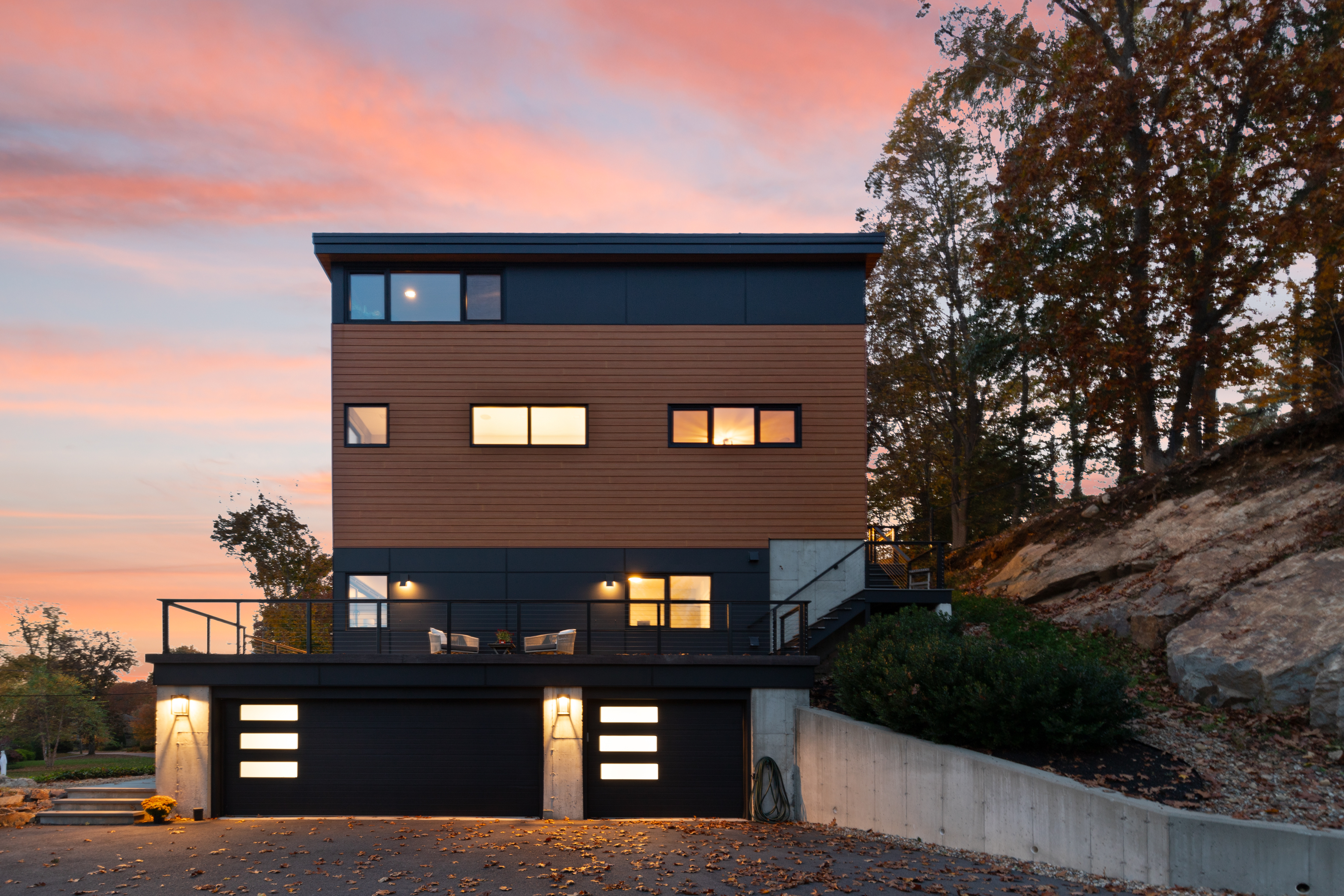 7 Pickman Road Beverly, MA 01915 - Photo 26 of 31 a front view of a building