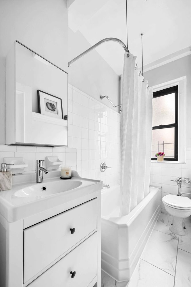 $1,035,000 | 203 West 81st Street, Unit 5E | Upper West Side