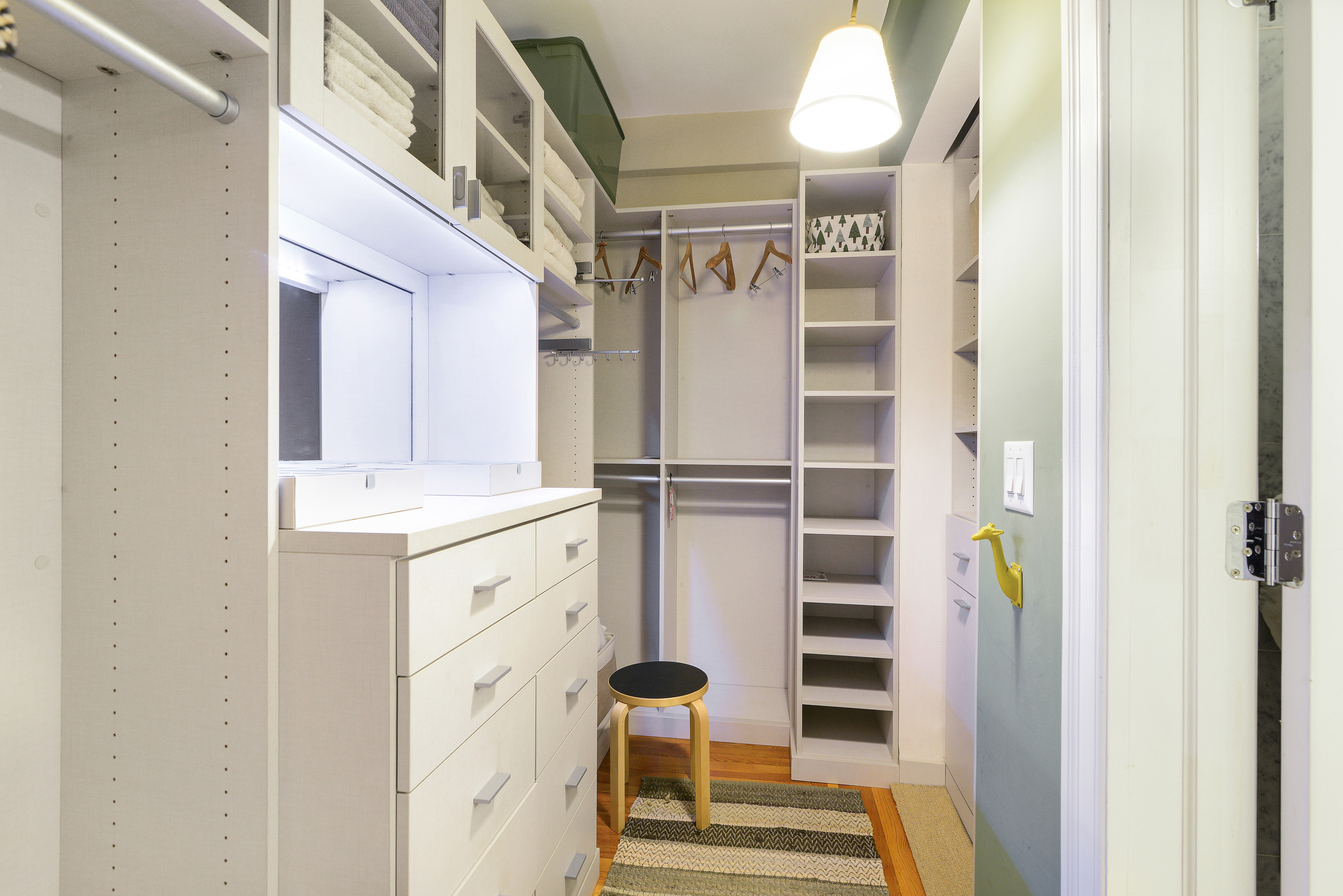 20 West 72nd Street, Unit 601 Manhattan, NY 10023 - Photo 14 of 21 a bathroom with a double vanity sink and a bathtub