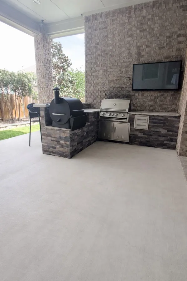 $545,000 | 2433 Carretera Drive, Leander, TX 78641