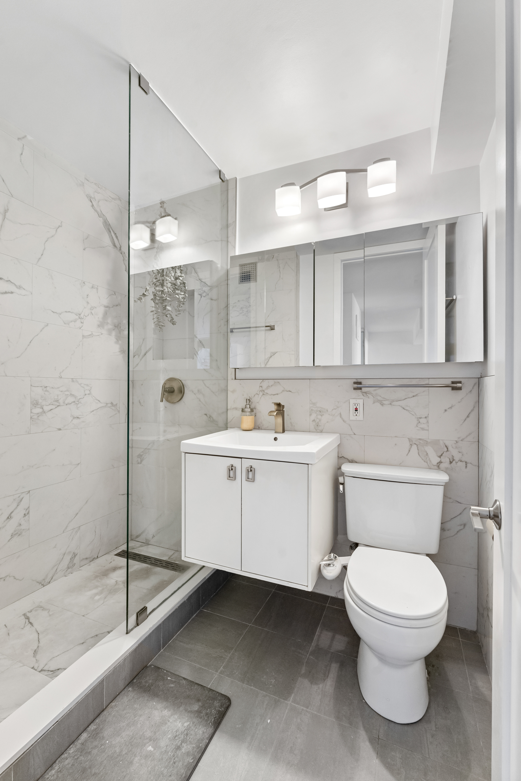 305 East 24th Street, Unit 19T Manhattan, NY 10010 - Photo 5 of 6