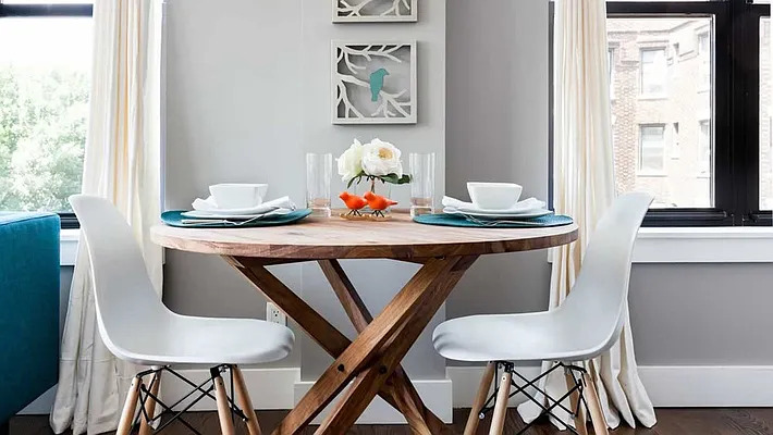 341 Eastern Parkway, Unit 8D Brooklyn, NY 11216 - Photo 4 of 7 a dining room with furniture and window