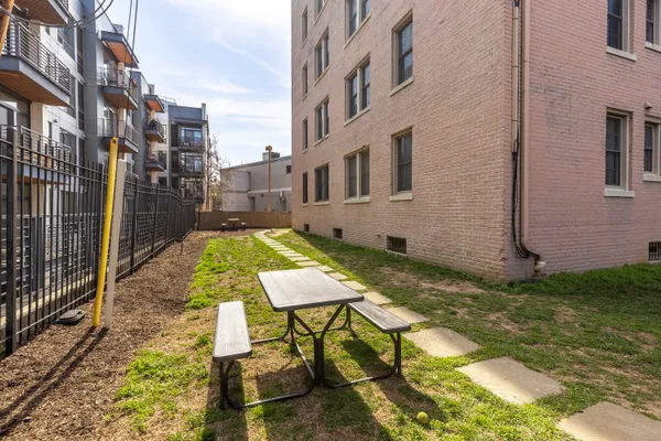 $500,000 | 1423 Newton Street Northwest, Unit 204, Washington, DC 20010