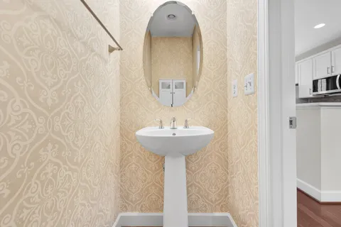 $795,000 | 3351 Kemper Road, Arlington, VA 22206