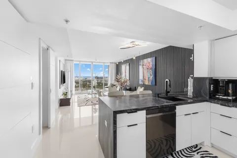 $785,000 | 1800 Sunset Harbour Drive, Unit 2409, Miami Beach, FL 33139