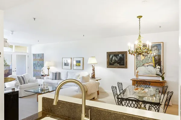 $1,495,000 | 2115 3rd Street, Unit 102, Santa Monica, CA 90405