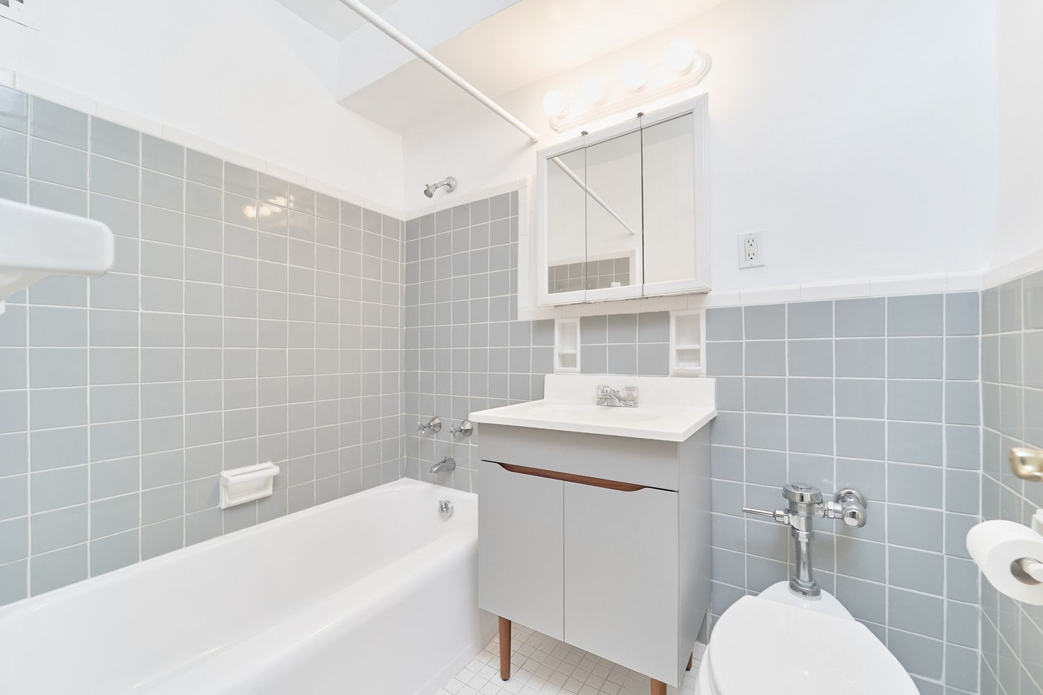 $2,700 | 191 Willoughby Street, Unit 9N | Downtown Brooklyn
