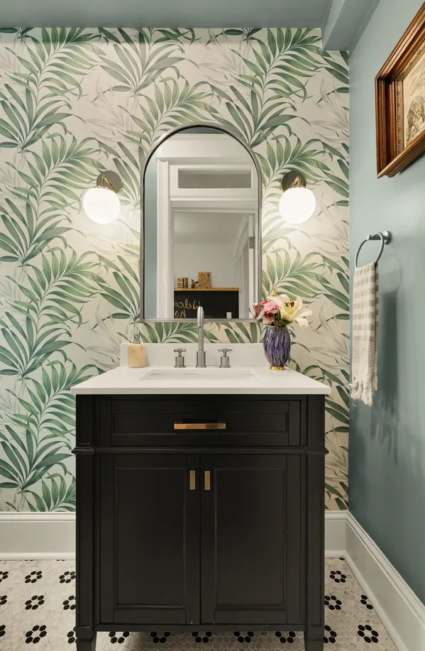$885,000 | 618 Farragut Street Northwest, Washington, DC 20011