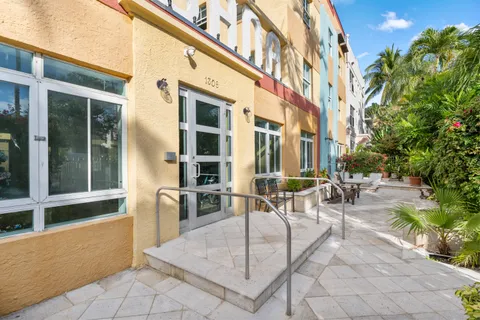 $345,000 | 1308 Drexel Avenue, Unit 209, Miami Beach, FL 33139
