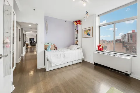$1,100,000 | 3625 Oxford Avenue, Unit 7C | Central Riverdale