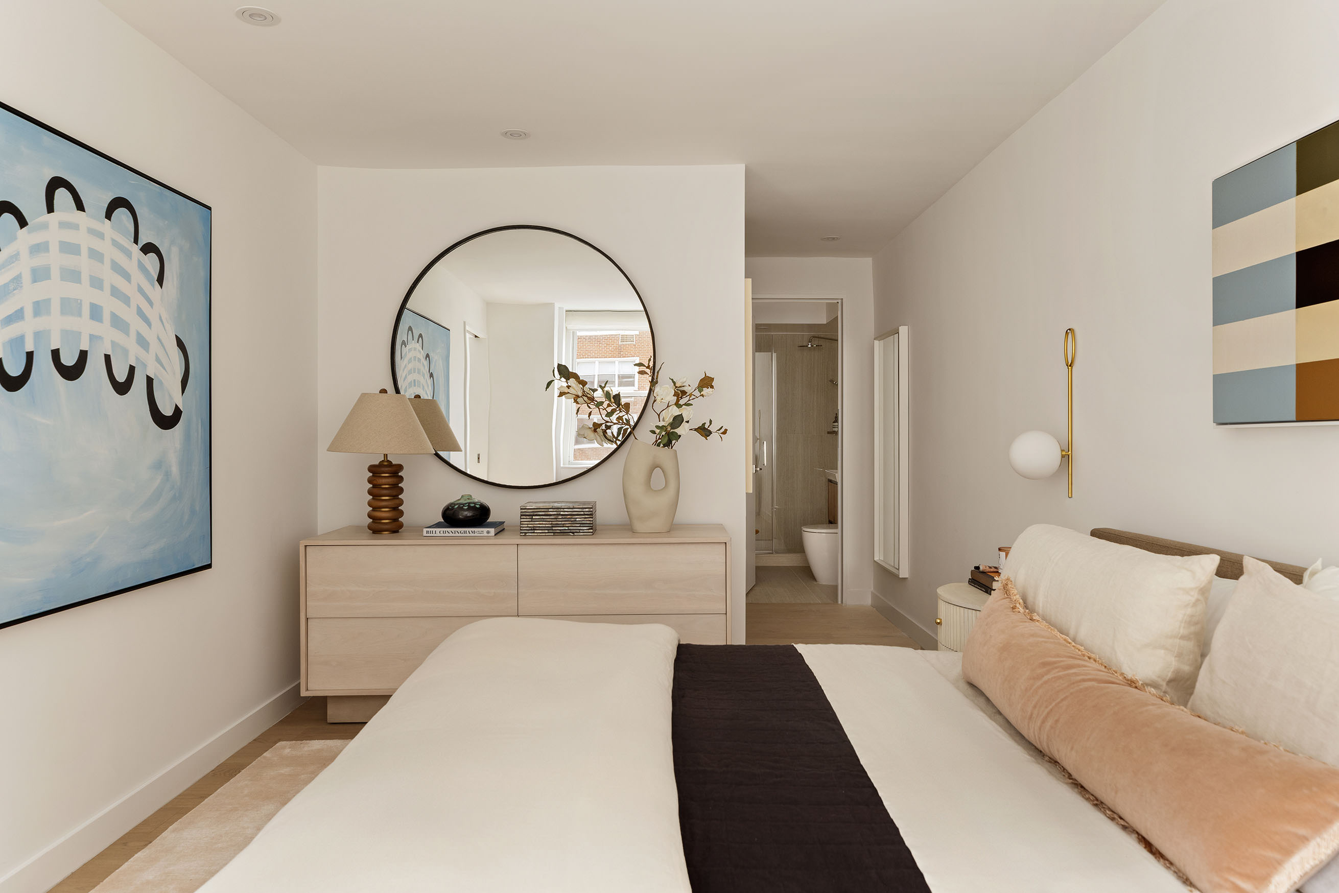 32 Gramercy Park South, Unit 8BD Manhattan, NY 10003 - Photo 13 of 20 a living room with a couch and a mirror
