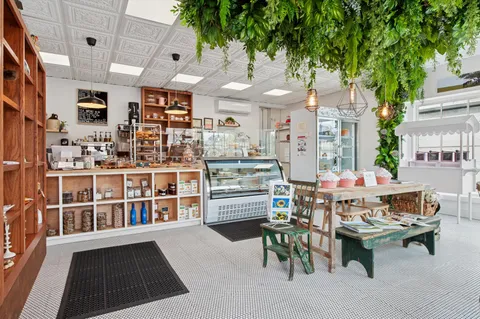 $21,900,000 | 1 Hill Street, Southampton, NY 11968