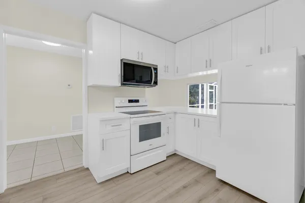 $2,800 | 3504 Northwest 85th Avenue, Unit B, Coral Springs, FL 33065