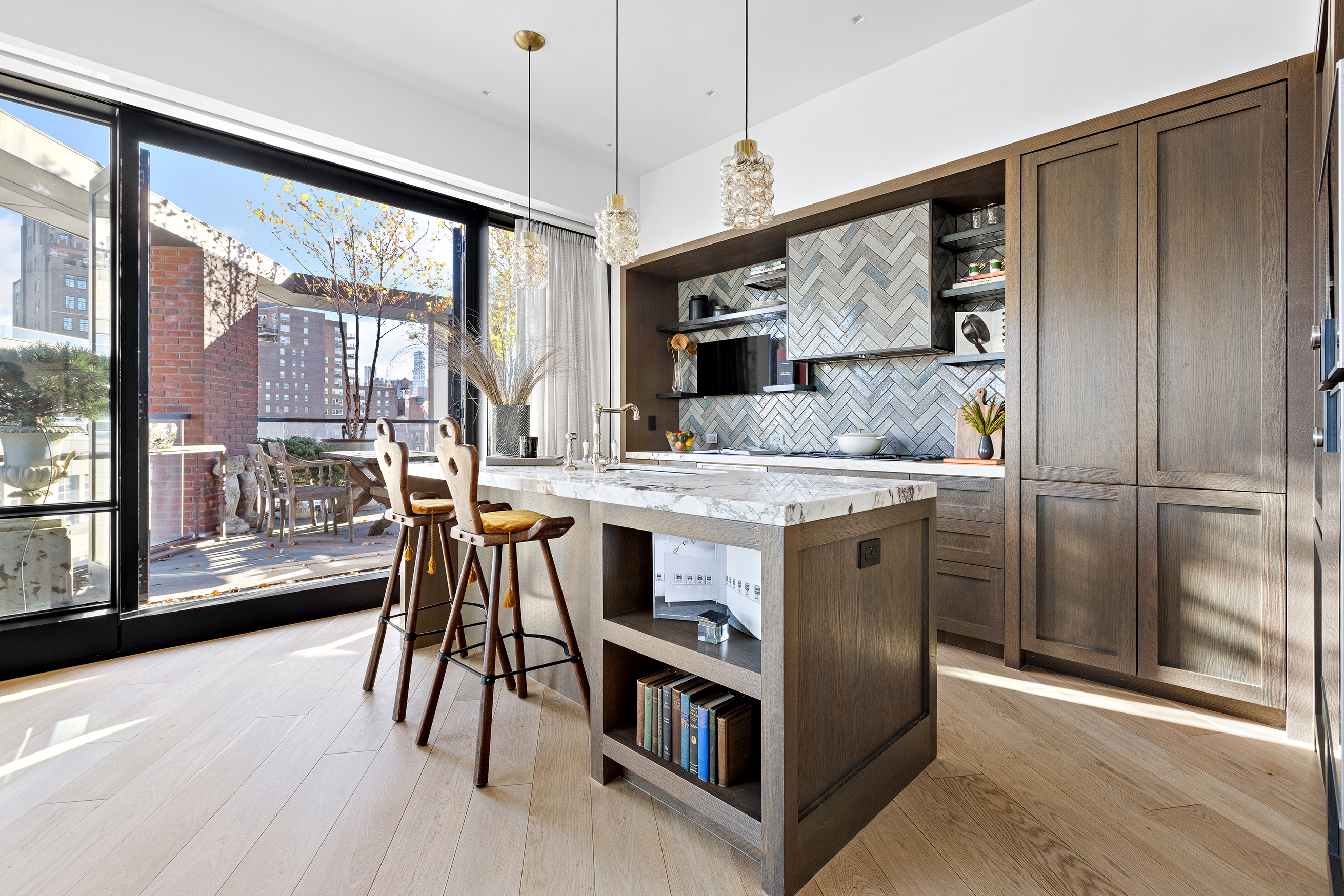 175 West 10th Street, Unit PH Manhattan, NY 10014 - Photo 5 of 31