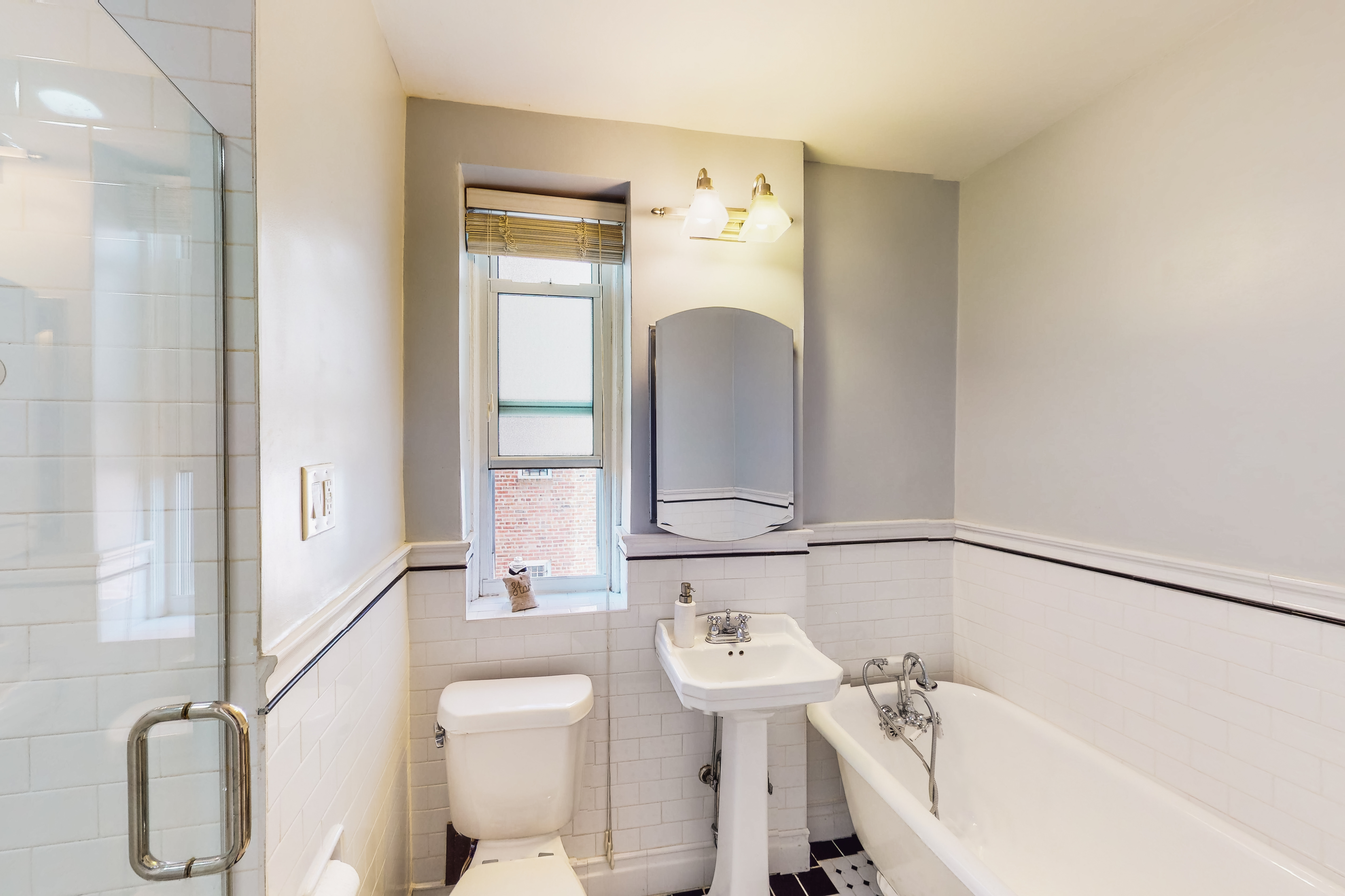 1409 Albemarle Road, Unit 3C Brooklyn, NY 11226 - Photo 7 of 8 Gallery Image 7