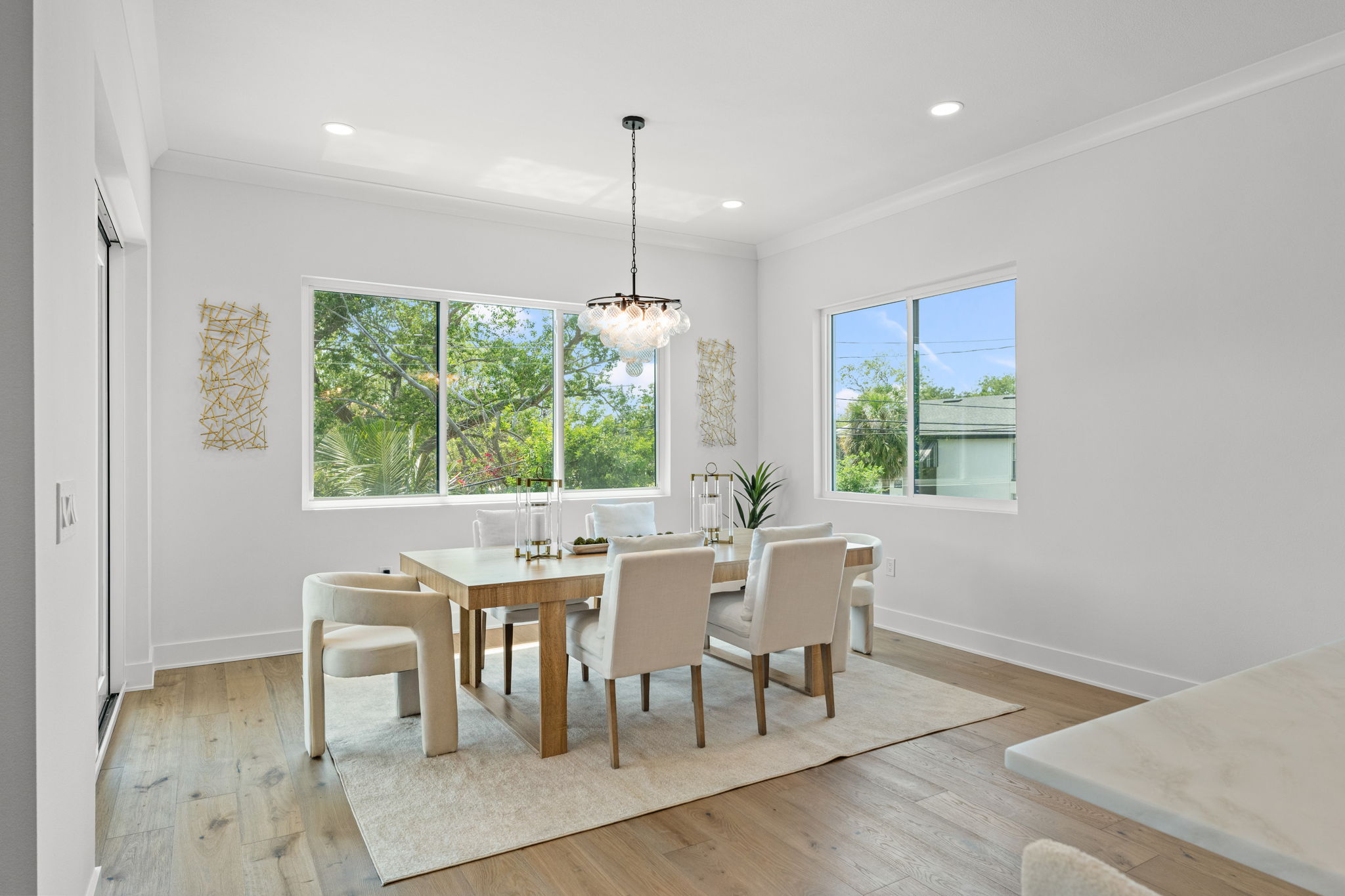 500 East Davis Boulevard Tampa, FL 33606 - Photo 11 of 36 a view of a dining room with furniture window and outside view