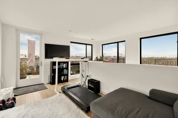 Contact Agent | 1550 11th Street Northwest, Unit 401, Washington, DC 20005