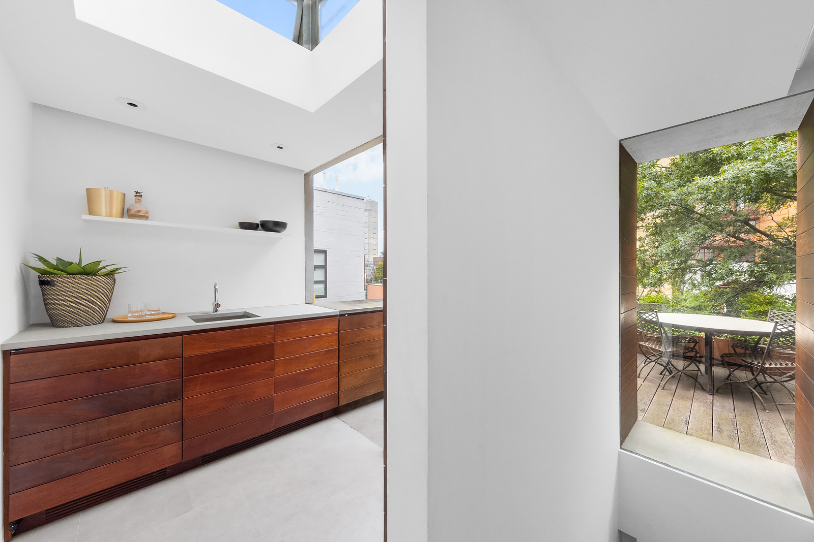 130 Charles Street Manhattan, NY 10014 - Photo 10 of 14