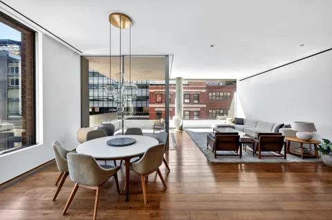 $4,600,000 | 527 West 27th Street, Unit 6S | Chelsea