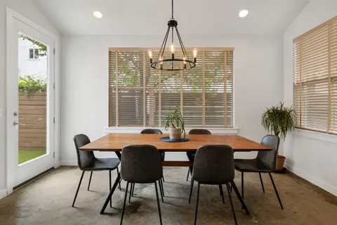 $575,000 | 6542 East Lovers Lane, Dallas, TX 75214