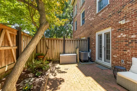 $925,000 | 1614 Beekman Place Northwest, Unit C, Washington, DC 20009