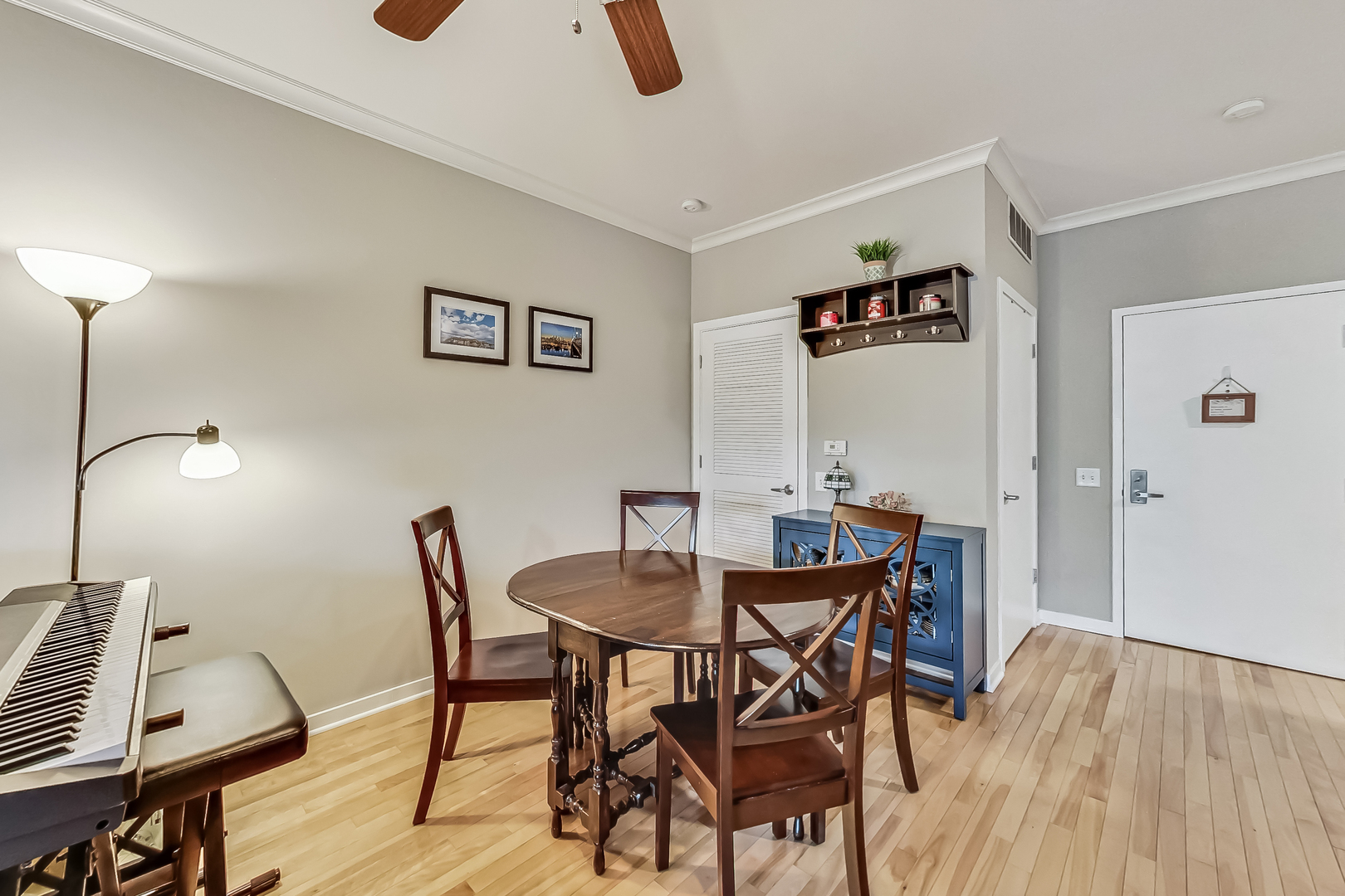 1155 West Roosevelt Road, Unit 304 Chicago, IL 60608 - Photo 14 of 35