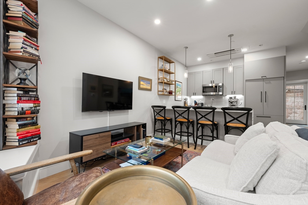 471 Hanover Street, Unit 2 Boston, MA 02109 - Photo 1 of 16