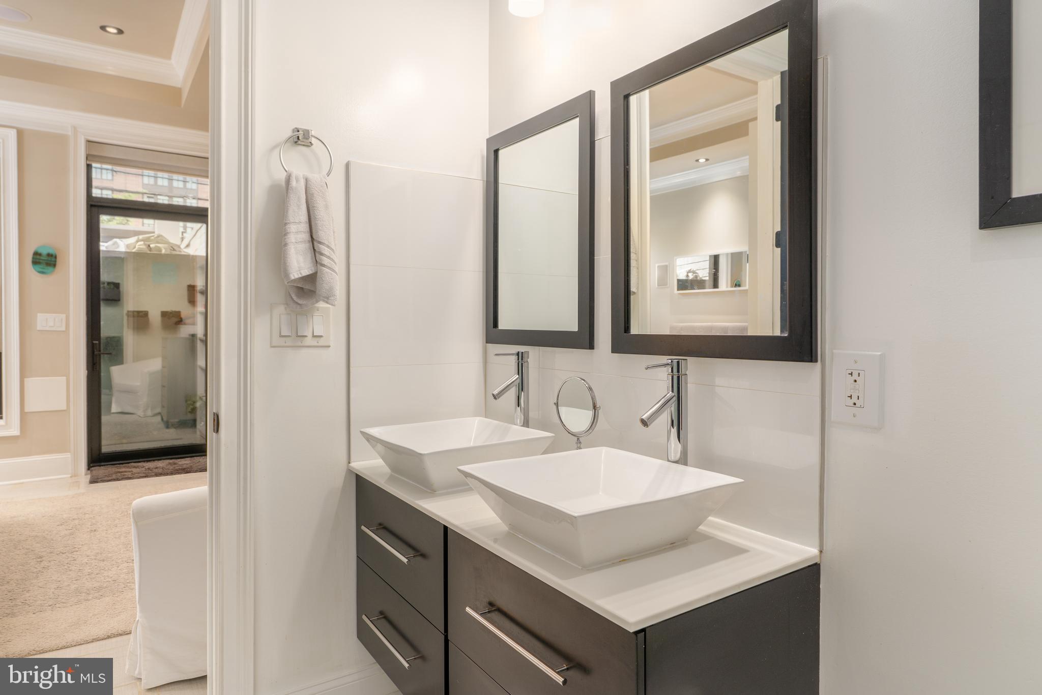 2464 Ontario Road Northwest, Unit 1 Washington, DC 20009 - Photo 10 of 33 Gallery Image 10