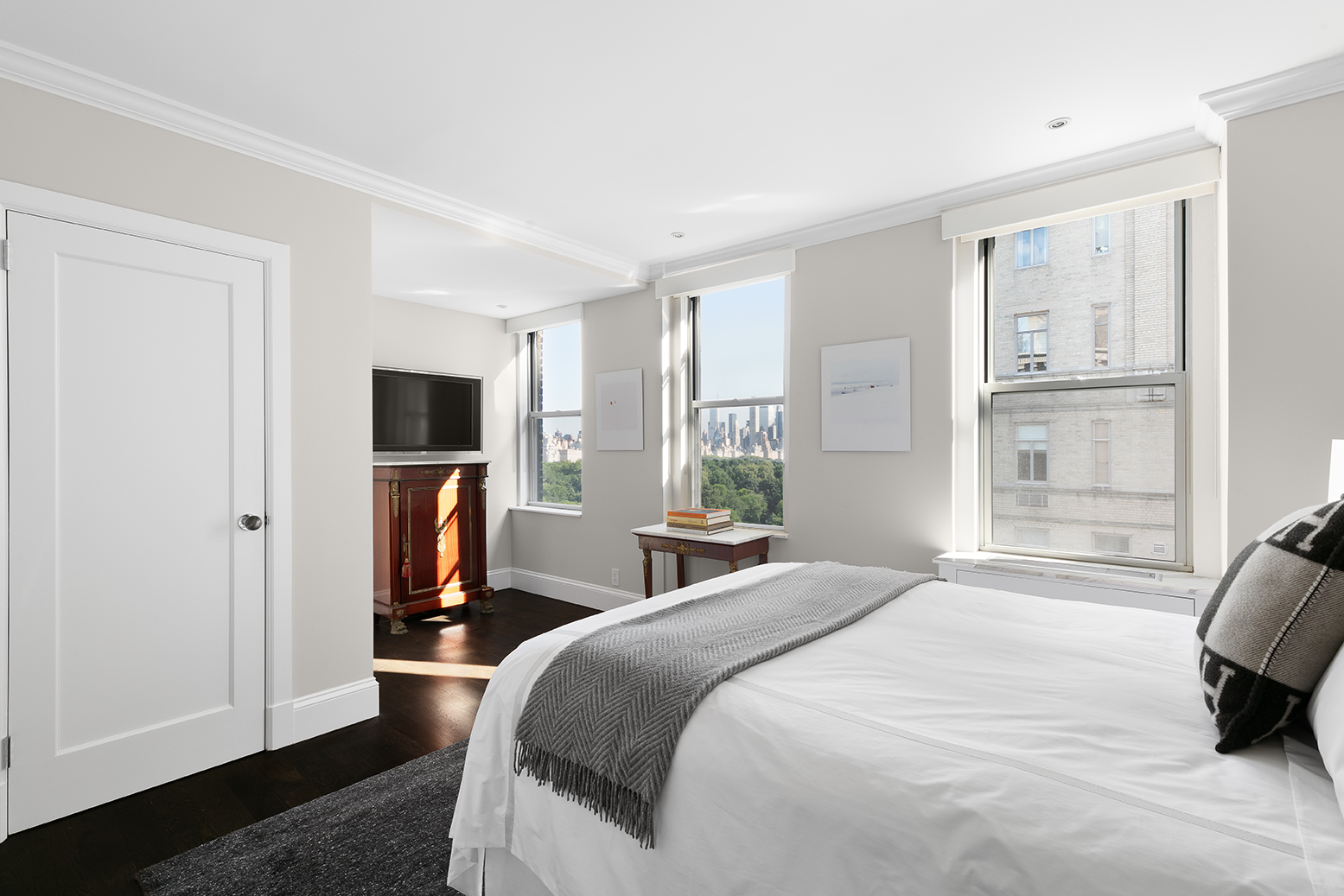 225 Central Park West, Unit 1501 Manhattan, NY 10024 - Photo 9 of 16