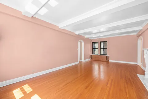 $698,000 | 339 East 58th Street, Unit 9A | Sutton Place