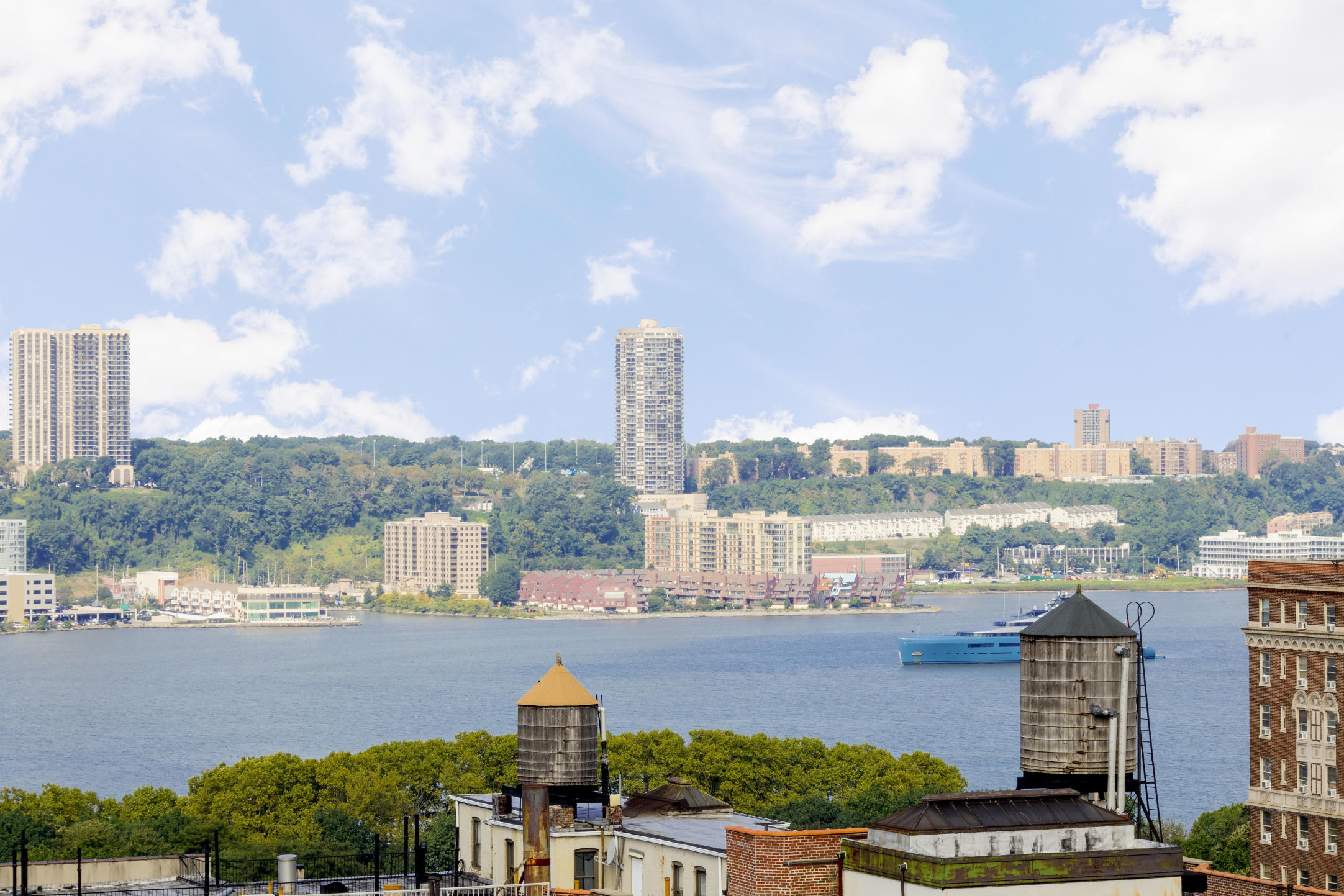 390 West End Avenue, Unit PHK Manhattan, NY 10024 - Photo 19 of 27 a city view with lake and houses