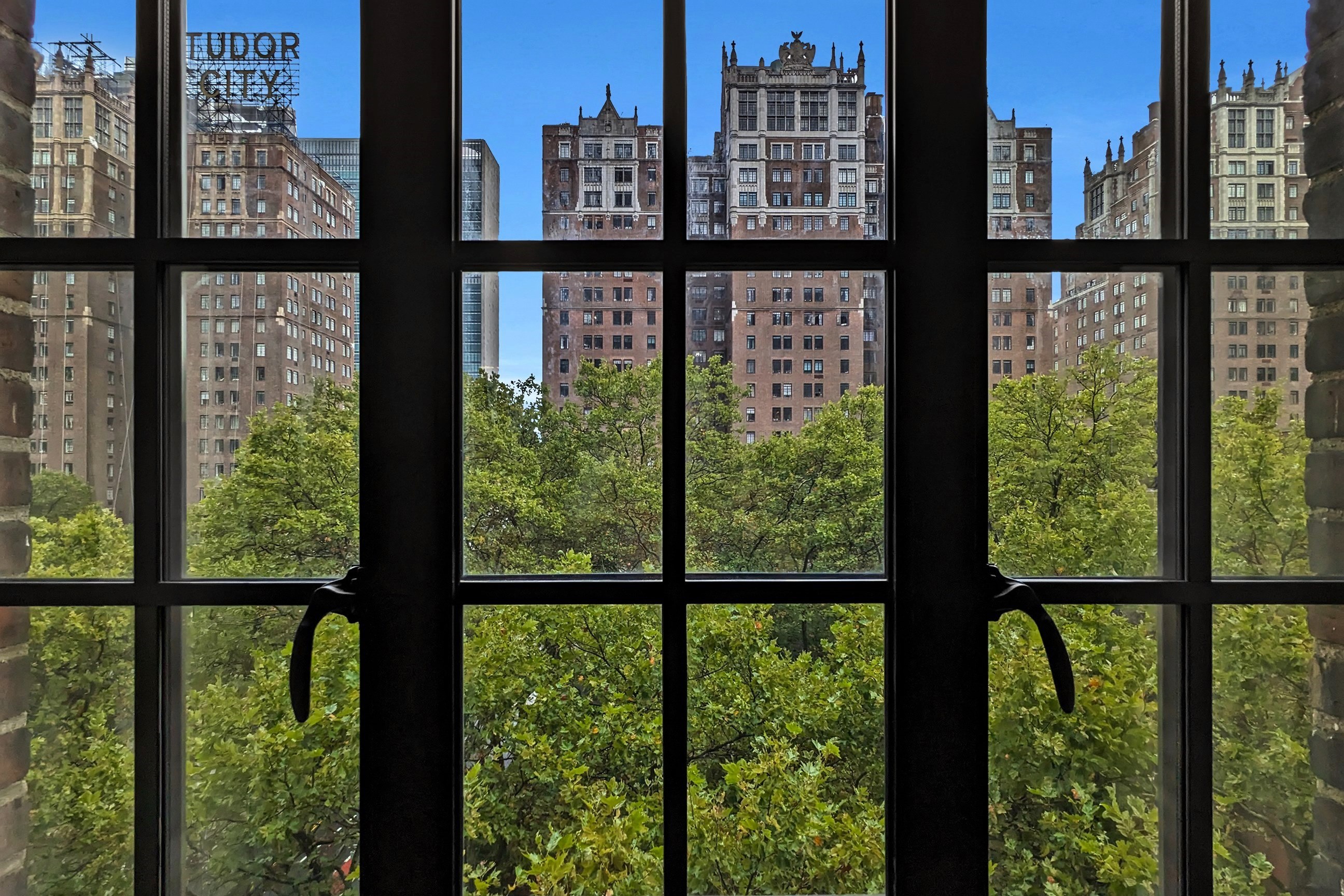 320 East 42nd Street, Unit 918 Manhattan, NY 10017 - Photo 14 of 18