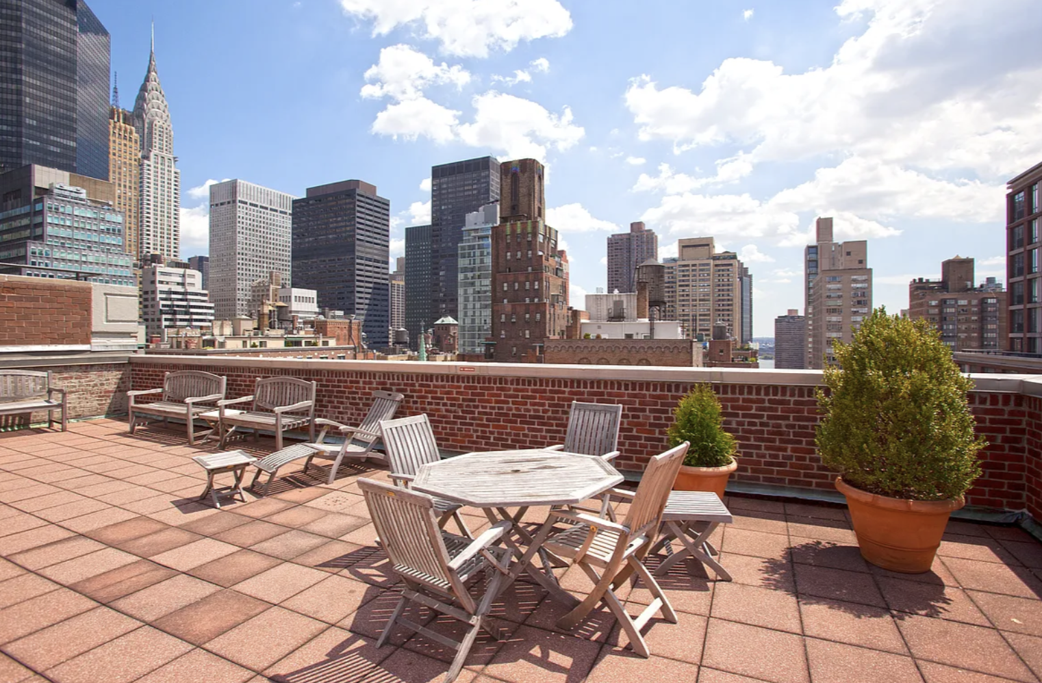 50 Park Avenue, Unit 4C Manhattan, NY 10016 - Photo 8 of 10 a view of a terrace with furniture