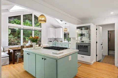 $2,895,000 | 149 Hillcrest Lane, Kentfield , CA 94904