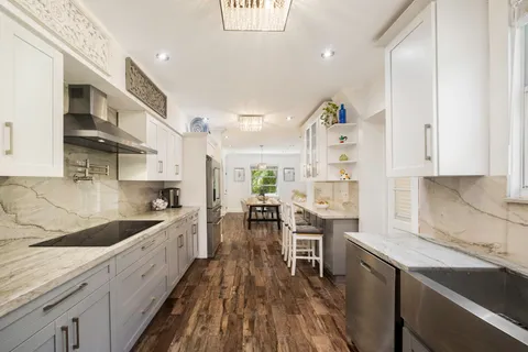 $3,200,000 | 4206 Alhambra Circle, Miami, FL 33146