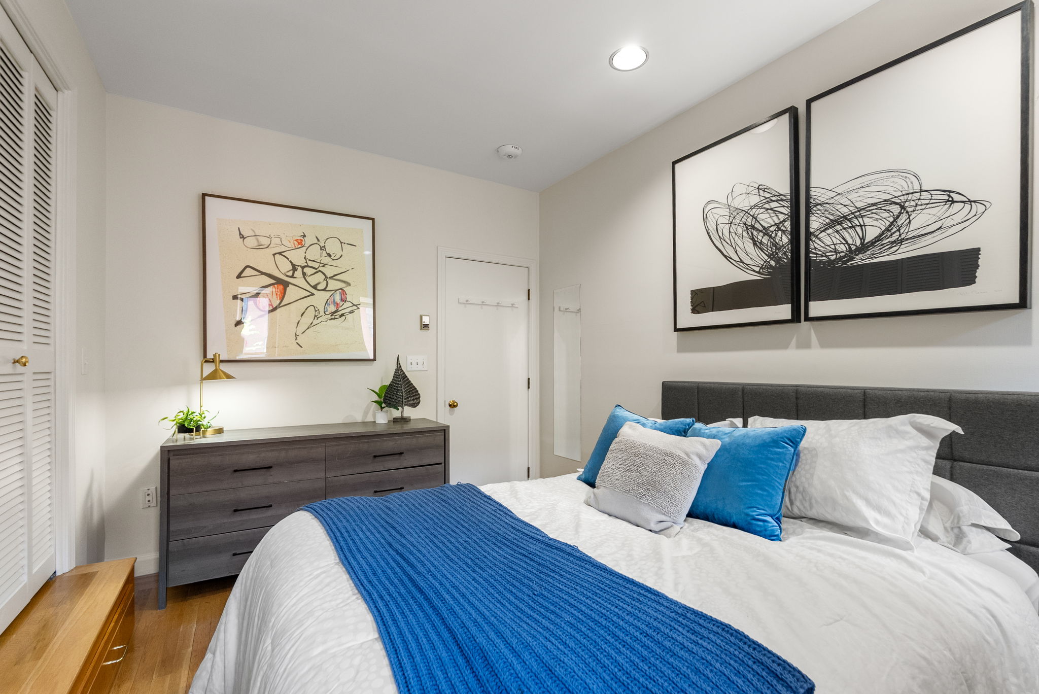 2 Clarendon Street, Unit 302 Boston, MA 02116 - Photo 11 of 22