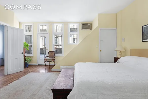 $12,500 | 6 Centre Market Place, Unit 3 | SoHo