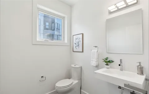 $810,000 | South Howard Street, Philadelphia, PA 19147