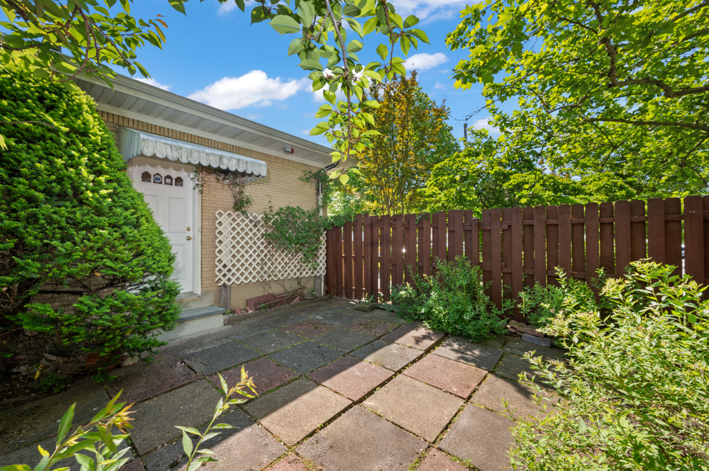 159 Wolverine Street Staten Island, NY 10306 - Photo 21 of 22