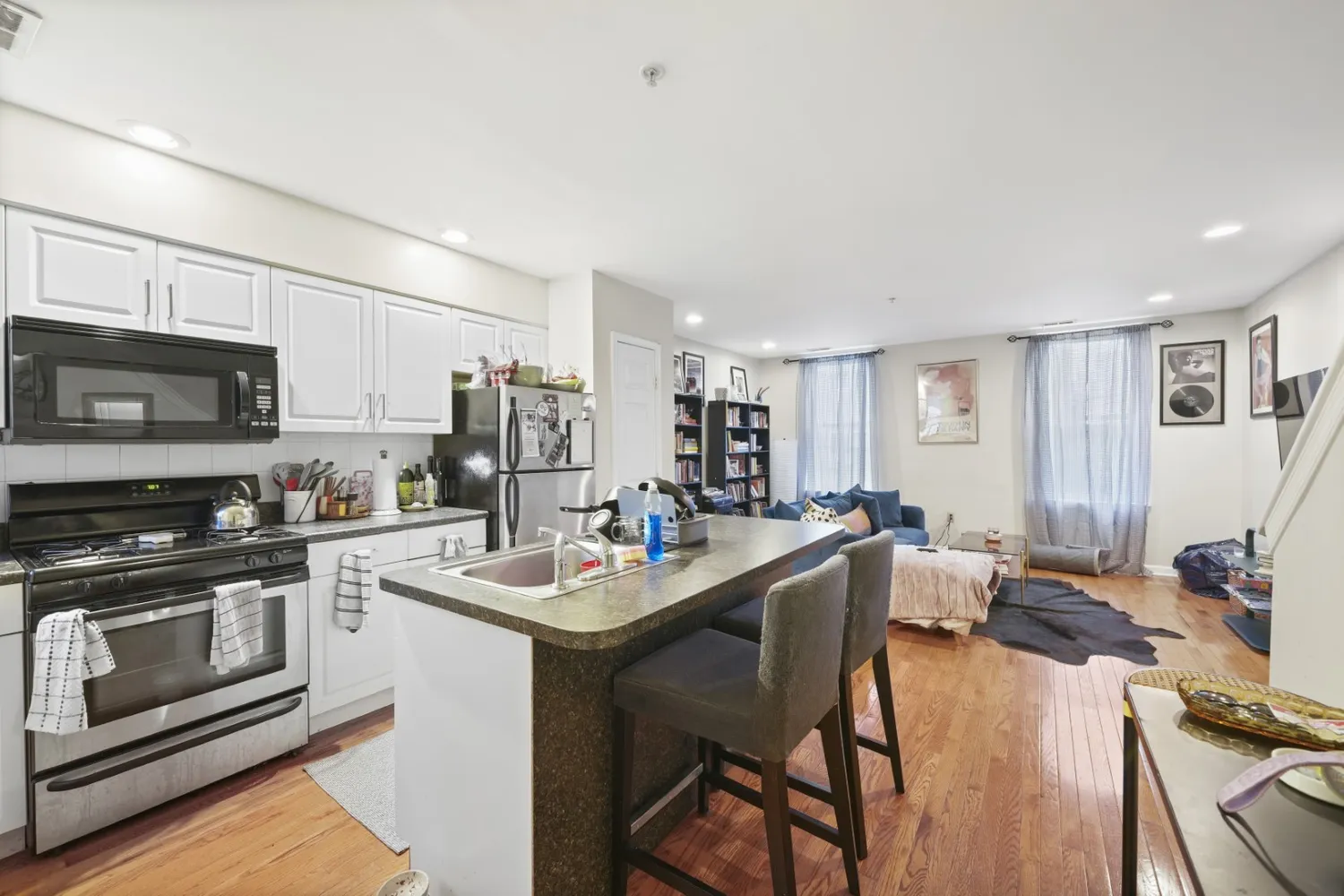 $7,135,000 | Apartment Portfolio, Philadelphia, PA 19144