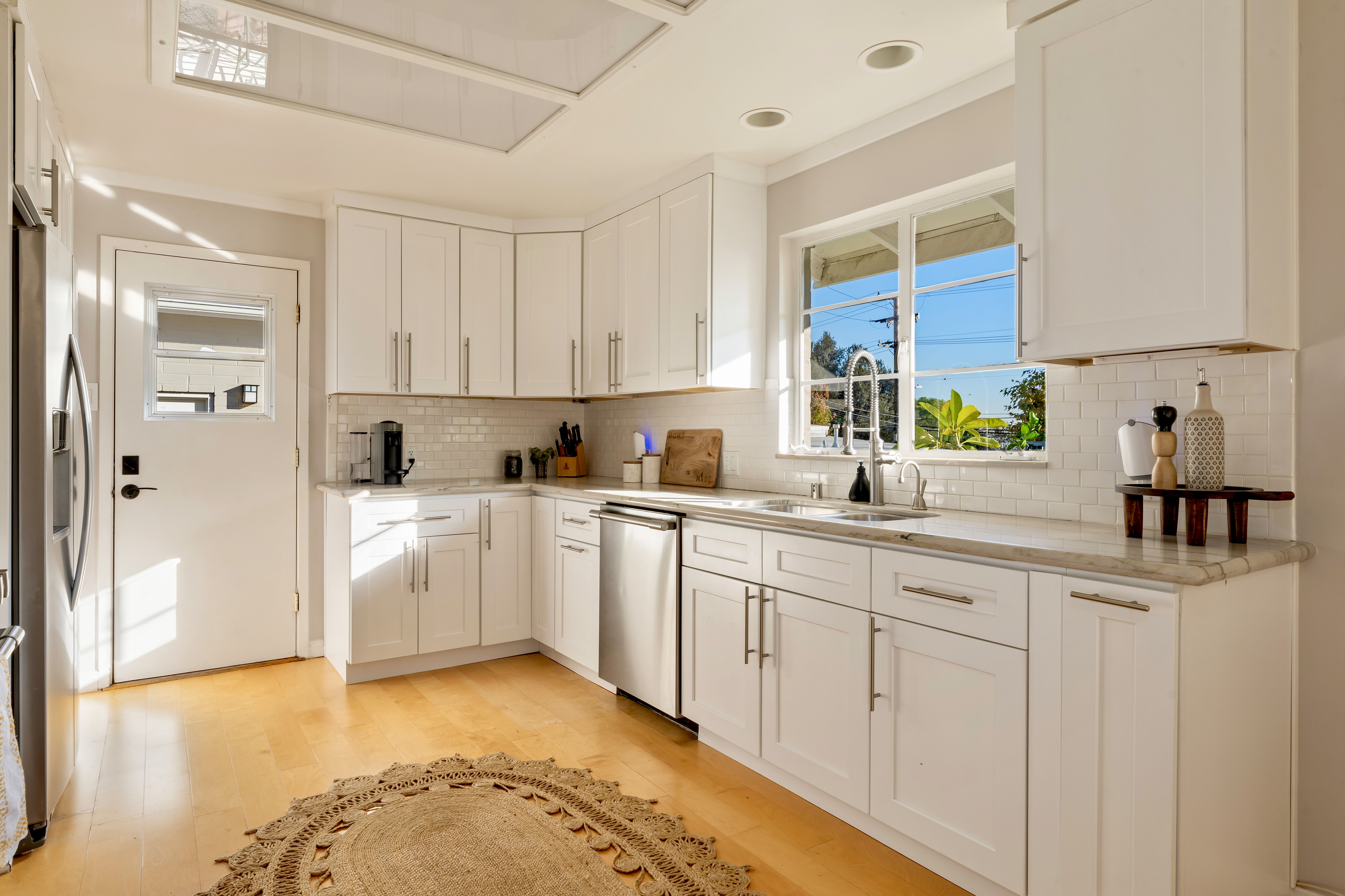 310 Toyon Road Sierra Madre, CA 91024 - Photo 4 of 14