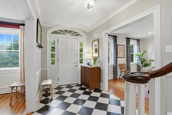 $1,395,000 | 7 Farm Road, Wayne, PA 19087